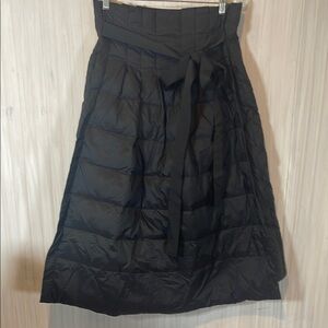 Midi length down puffy skirt